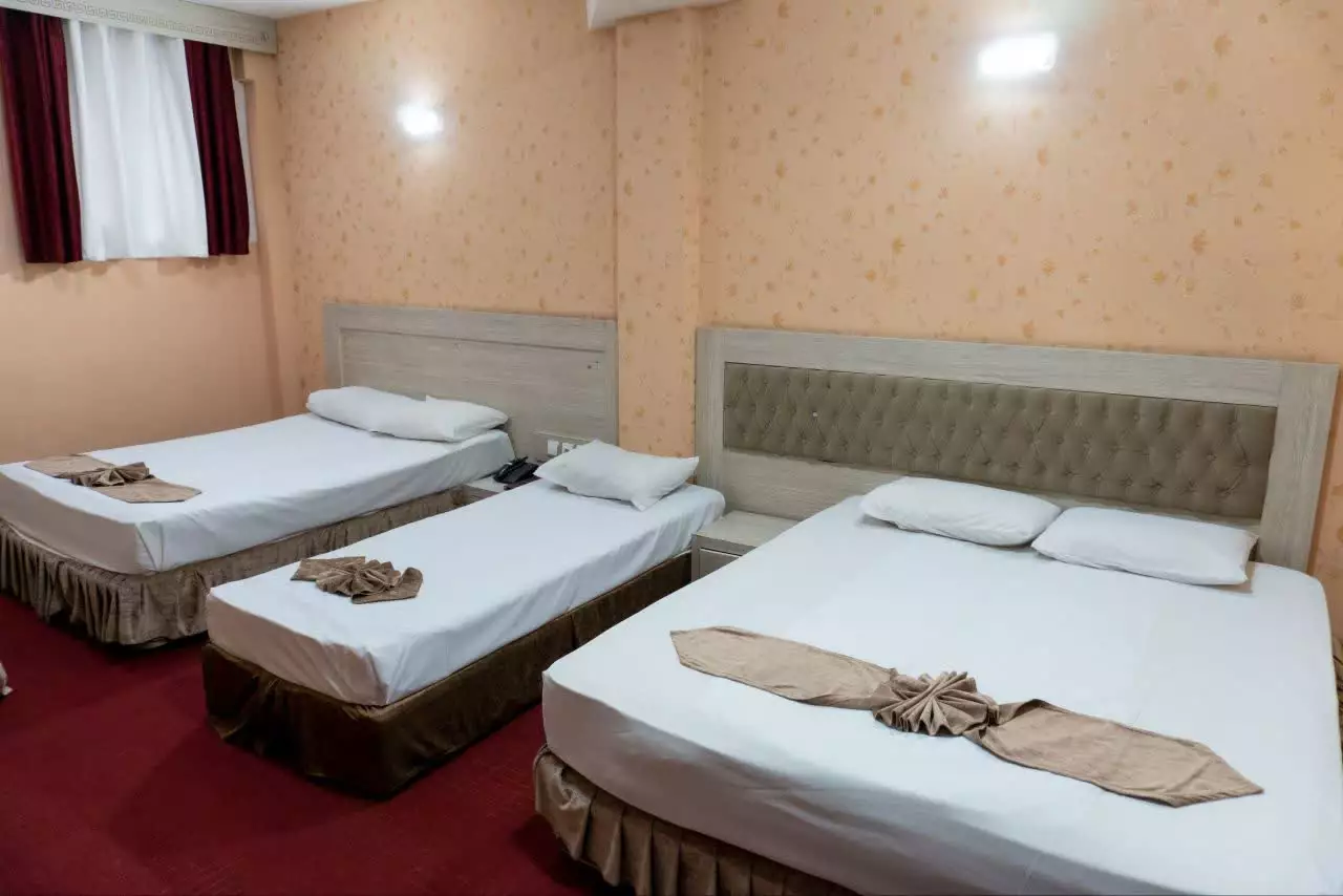 Alibaba https://cdn.alibaba.ir/ostorage/hotel-accommodation-images/695ce20a46ae9d8e6fb498b1_چهار تخته.webp